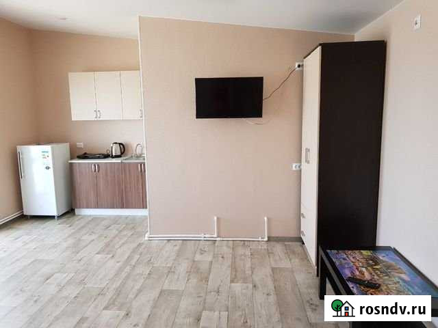 Комната 30 м² в 2-ком. кв., 2/2 эт. в аренду посуточно в Тамани Тамань - изображение 1