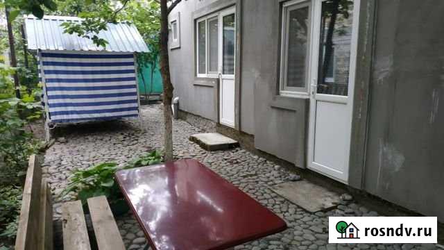 Комната 15 м² в 2-ком. кв., 1/2 эт. в аренду посуточно в Морском Морское - изображение 1