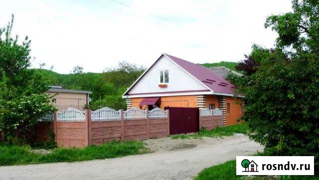 Коттедж 100 м² на участке 4 сот. в аренду посуточно в Тульском Тульский - изображение 1