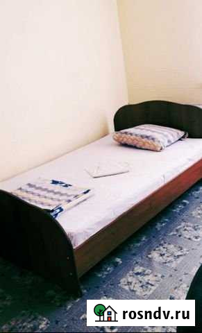 Комната 15 м² в 2-ком. кв., 2/2 эт. в аренду посуточно в Чебоксарах Чебоксары - изображение 1