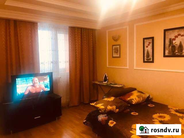 1-комнатная квартира, 35 м², 3/5 эт. в аренду посуточно в Оренбурге Оренбург - изображение 1