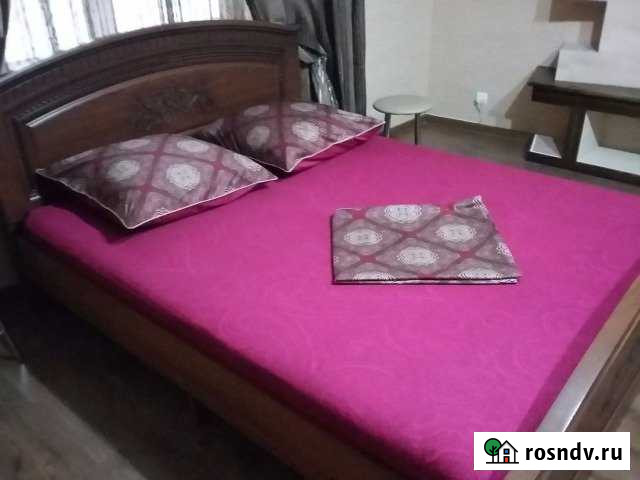 2-комнатная квартира, 85 м², 3/5 эт. в аренду посуточно во Владикавказе Владикавказ - изображение 1