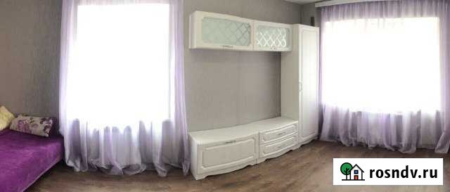 1-комнатная квартира, 30 м², 2/5 эт. в аренду посуточно в Волжском Волгоградской области Волжский - изображение 1