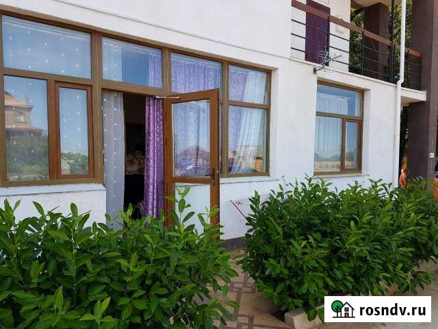 Комната 20 м² в 1-ком. кв., 1/4 эт. в аренду посуточно в Севастополе Севастополь - изображение 1