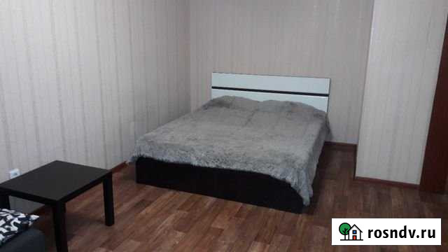 1-комнатная квартира, 35 м², 2/5 эт. в аренду посуточно в Астрахани Астрахань - изображение 1