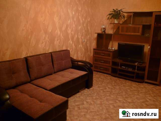 2-комнатная квартира, 48 м², 1/2 эт. в аренду посуточно в Вязьме Вязьма - изображение 1