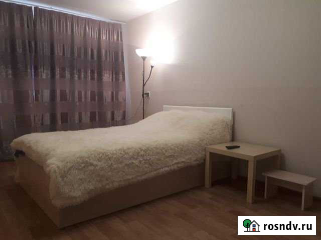 1-комнатная квартира, 35 м², 1/5 эт. в аренду посуточно в Новочебоксарске Новочебоксарск - изображение 1