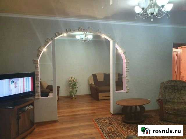 2-комнатная квартира, 57 м², 2/5 эт. в аренду посуточно в Керче Керчь - изображение 1