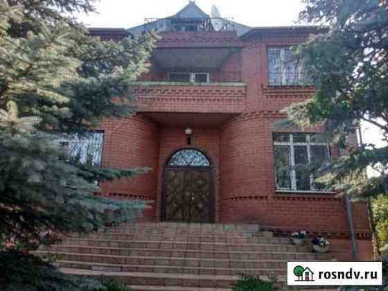 Коттедж 195 м² на участке 18.5 сот. на продажу в Троицке Челябинской области Троицк