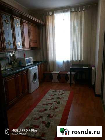 2-комнатная квартира, 56 м², 2/4 эт. в аренду посуточно в Омске Омск - изображение 1