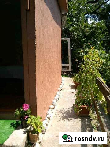 Комната 10 м² в 2-ком. кв., 1/1 эт. в аренду посуточно в Ореанде Ореанда - изображение 1