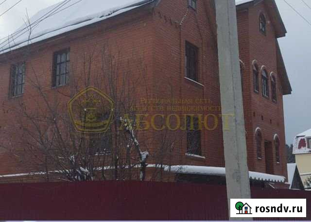 Коттедж 250 м² на участке 10 сот. на продажу в Ревде Свердловской области Ревда - изображение 1