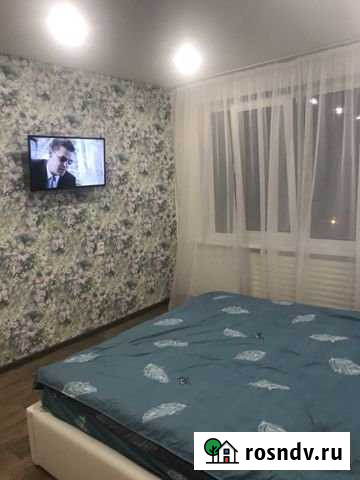 1-комнатная квартира, 32 м², 6/9 эт. в аренду посуточно в Ижевске Ижевск - изображение 1