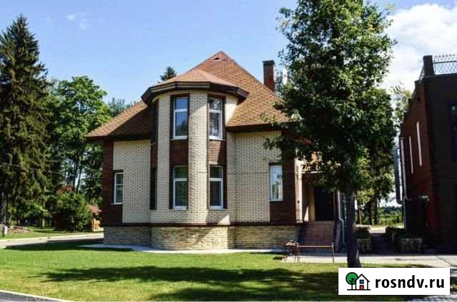 Коттедж 230 м² на участке 300 сот. в аренду посуточно в Ропше Ропша - изображение 1