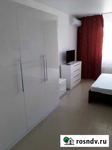 1-комнатная квартира, 40 м², 18/20 эт. в аренду посуточно в Новороссийске Новороссийск - изображение 1