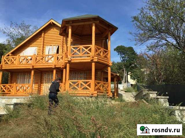 Дом 240 м² на участке 10 сот. на продажу в Ялте Ялта - изображение 1