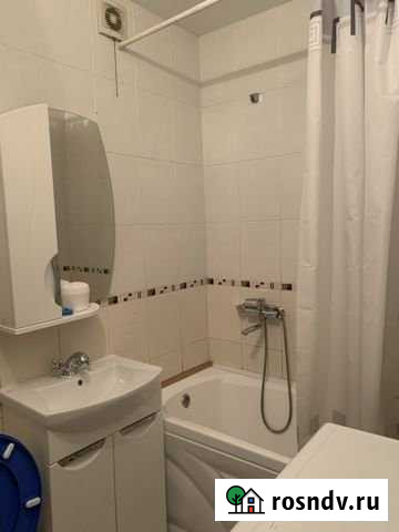 2-комнатная квартира, 46 м², 5/5 эт. в аренду на длительный срок в Симферополе Симферополь - изображение 1