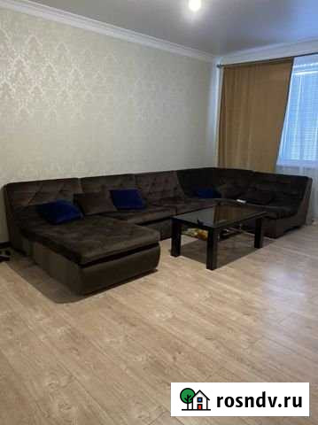 2-комнатная квартира, 77 м², 1/10 эт. в аренду посуточно в Каспийске Каспийск - изображение 1