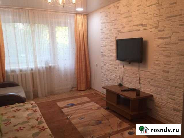 2-комнатная квартира, 44 м², 2/5 эт. в аренду посуточно в Братске Братск - изображение 1