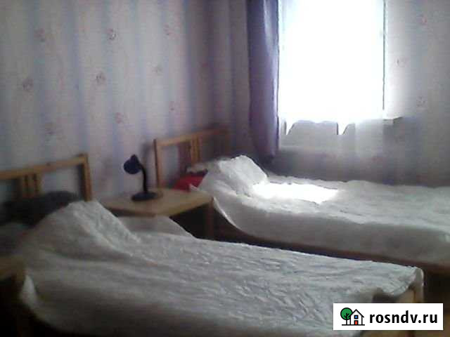 Комната 14 м² в 3-ком. кв., 2/2 эт. в аренду посуточно в Таганроге Таганрог - изображение 1