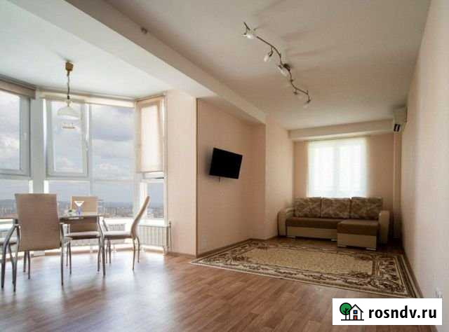 2-комнатная квартира, 70 м², 21/24 эт. в аренду посуточно в Красноярске Красноярск - изображение 1