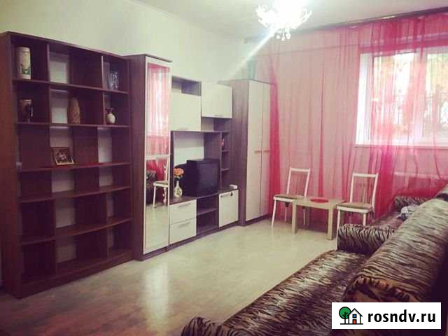 1-комнатная квартира, 36 м², 1/6 эт. в аренду посуточно в Саратове Саратов - изображение 1