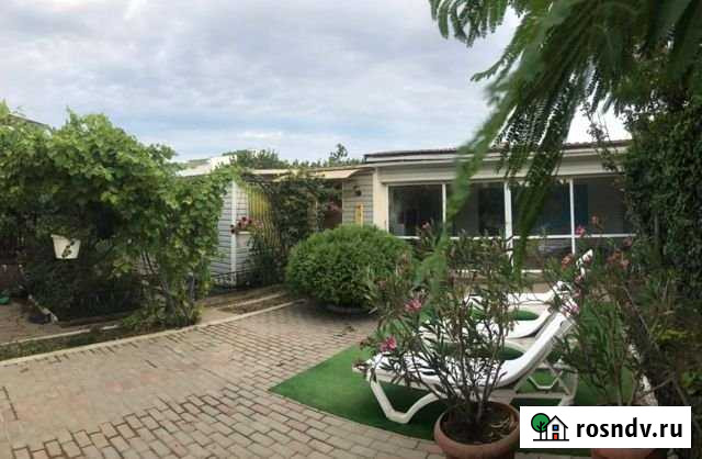 Дом 72 м² на участке 6 сот. в аренду посуточно в Евпатории Евпатория - изображение 1