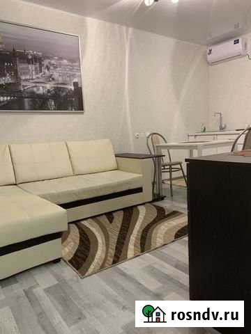 Дом 30 м² на участке 1 сот. в аренду посуточно в Ейске Ейск - изображение 1