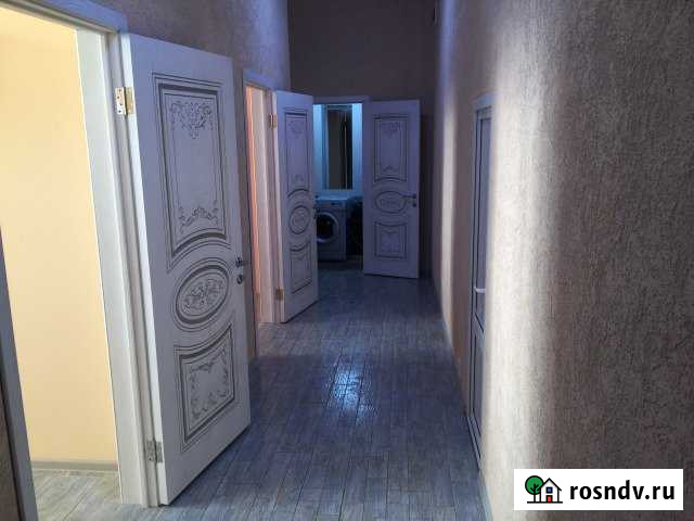 3-комнатная квартира, 70 м², 1/5 эт. в аренду посуточно во Фролово Фролово - изображение 1