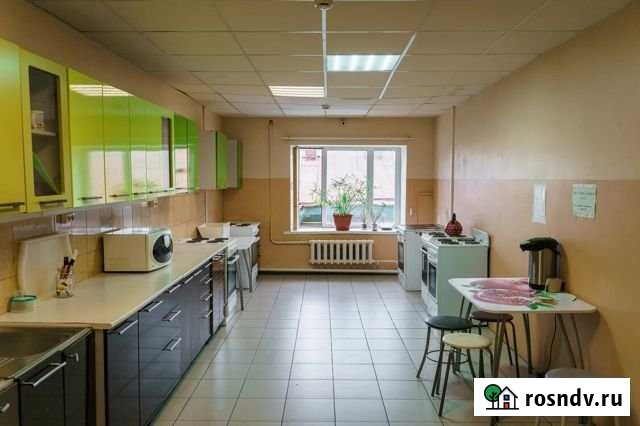 Комната 15 м² в 8-ком. кв., 3/3 эт. в аренду посуточно в Санкт-Петербурге Санкт-Петербург - изображение 1