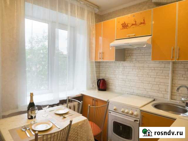 2-комнатная квартира, 51 м², 4/5 эт. в аренду посуточно в Астрахани Астрахань - изображение 1