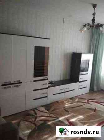2-комнатная квартира, 60 м², 1/10 эт. в аренду на длительный срок в Курске Курск
