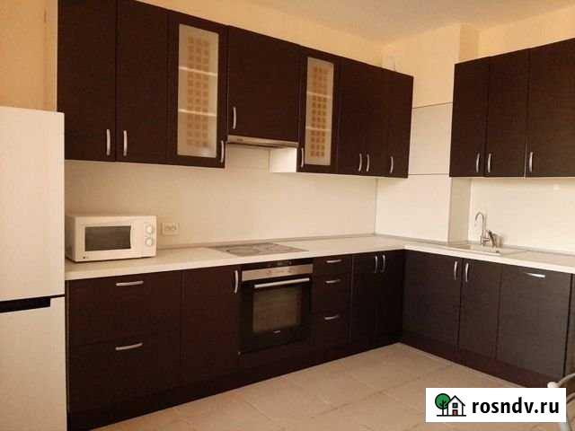 3-комнатная квартира, 85 м², 15/16 эт. в аренду на длительный срок в Мурино Мурино - изображение 1