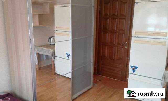 Комната 12 м² в 5-ком. кв., 9/9 эт. в аренду на длительный срок в Екатеринбурге Екатеринбург - изображение 1