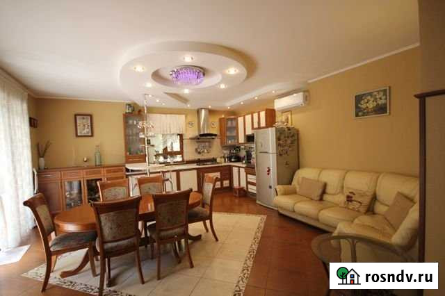 Дом 100 м² на участке 1 сот. в аренду на длительный срок в Ялте Ялта - изображение 1