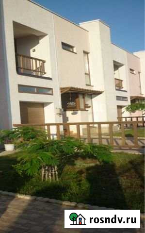 Коттедж 200 м² на участке 3 сот. в аренду посуточно в Тамани Тамань - изображение 1