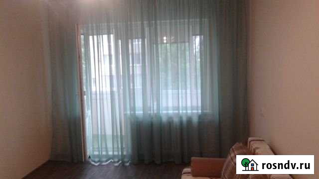 2-комнатная квартира, 50 м², 5/9 эт. в аренду на длительный срок в Симферополе Симферополь - изображение 1