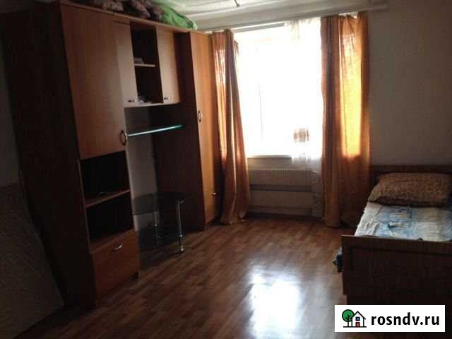 Комната 19 м² в 1-ком. кв., 2/5 эт. в аренду на длительный срок в Омске Омск - изображение 1