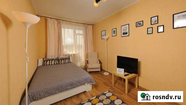 1-комнатная квартира, 35 м², 2/5 эт. в аренду посуточно в Омске Омск - изображение 1