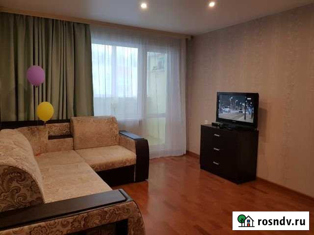 1-комнатная квартира, 37 м², 3/16 эт. в аренду посуточно в Екатеринбурге Екатеринбург - изображение 1