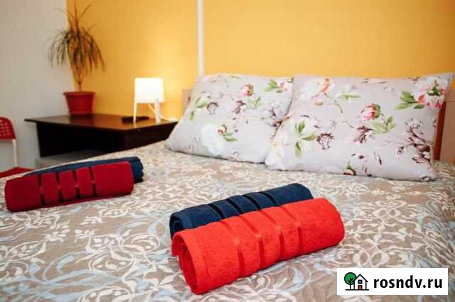 Комната 14 м² в 5-ком. кв., 1/5 эт. в аренду посуточно в Санкт-Петербурге Санкт-Петербург - изображение 1