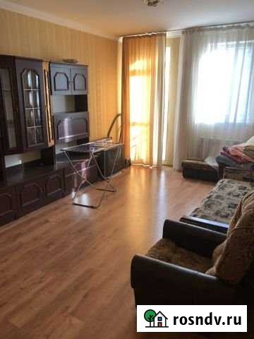 2-комнатная квартира, 60 м², 3/14 эт. в аренду на длительный срок в Симферополе Симферополь - изображение 1