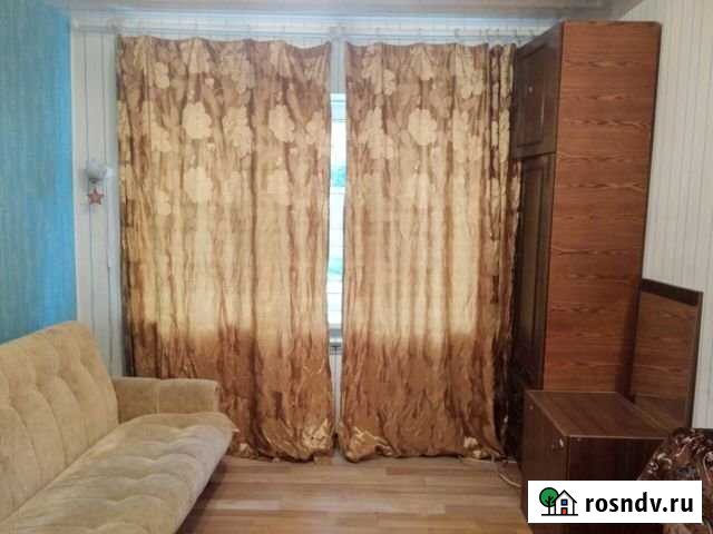 Комната 13 м² в 5-ком. кв., 1/3 эт. в аренду на длительный срок в Калининграде Калининград - изображение 1