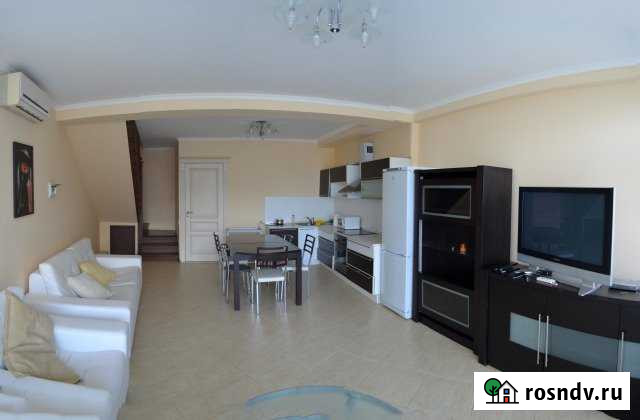 Таунхаус 145 м² на участке 1.3 сот. на продажу в Ялте Ялта - изображение 1