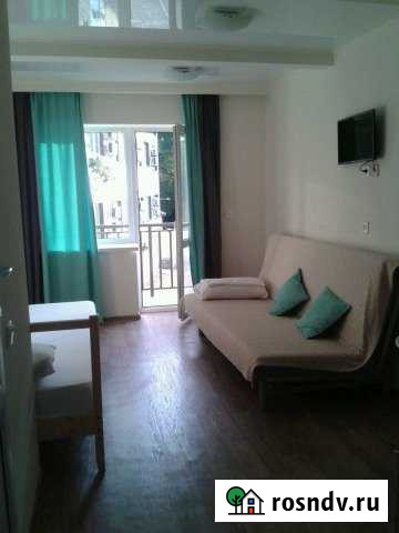 Комната 20 м² в 4-ком. кв., 2/3 эт. в аренду посуточно в Новомихайловском кп Новомихайловский кп - изображение 1