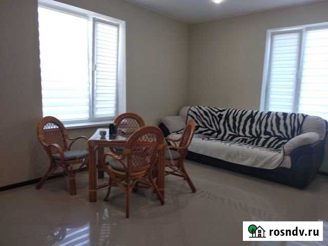 Дом 70 м² на участке 8 сот. в аренду на длительный срок в Симферополе Симферополь - изображение 1