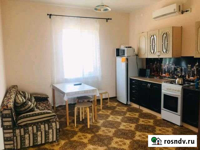 Дом 100 м² на участке 3 сот. в аренду на длительный срок в Тамани Тамань - изображение 1