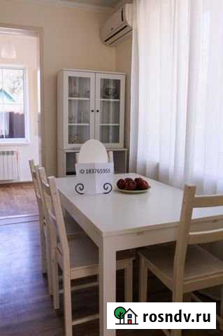 Дом 90 м² на участке 5 сот. в аренду посуточно в Ейске Ейск - изображение 1