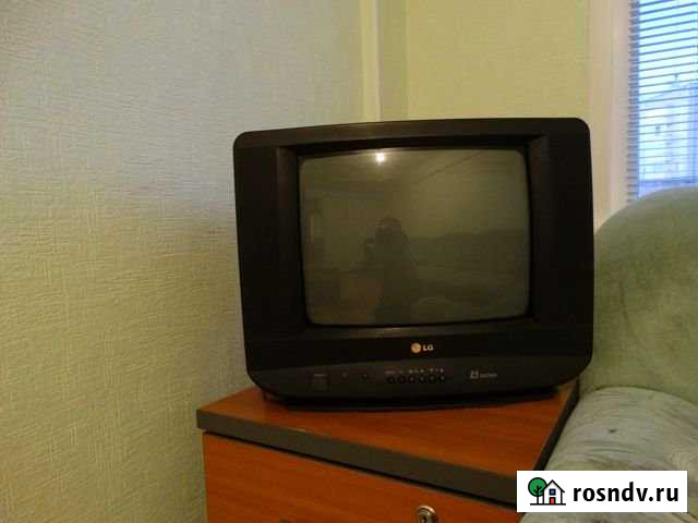 Комната 16 м² в 5-ком. кв., 5/5 эт. в аренду на длительный срок в Красноярске Красноярск - изображение 1