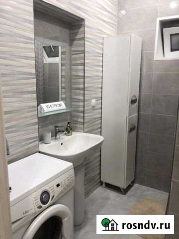 Дом 60 м² на участке 3 сот. в аренду посуточно в Ейске Ейск - изображение 1